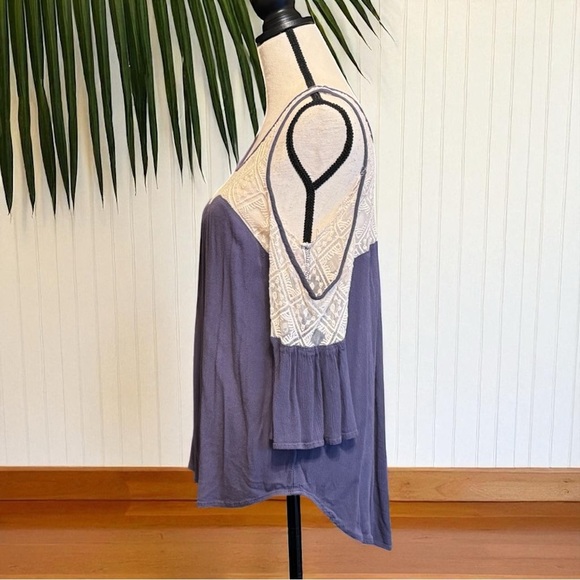 Umgee USA Cold Shoulder Boho Blouse with Crochet Lace - Size L - Picture 7 of 13